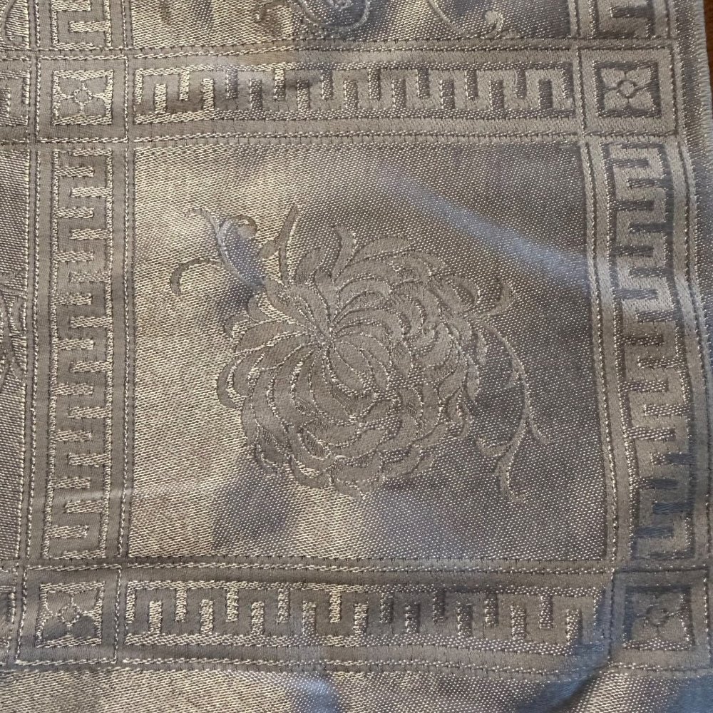 Sold🎈Damask Tablecloth Rectangular Floral Swirl Greek Key Border White - Picture 5 of 11